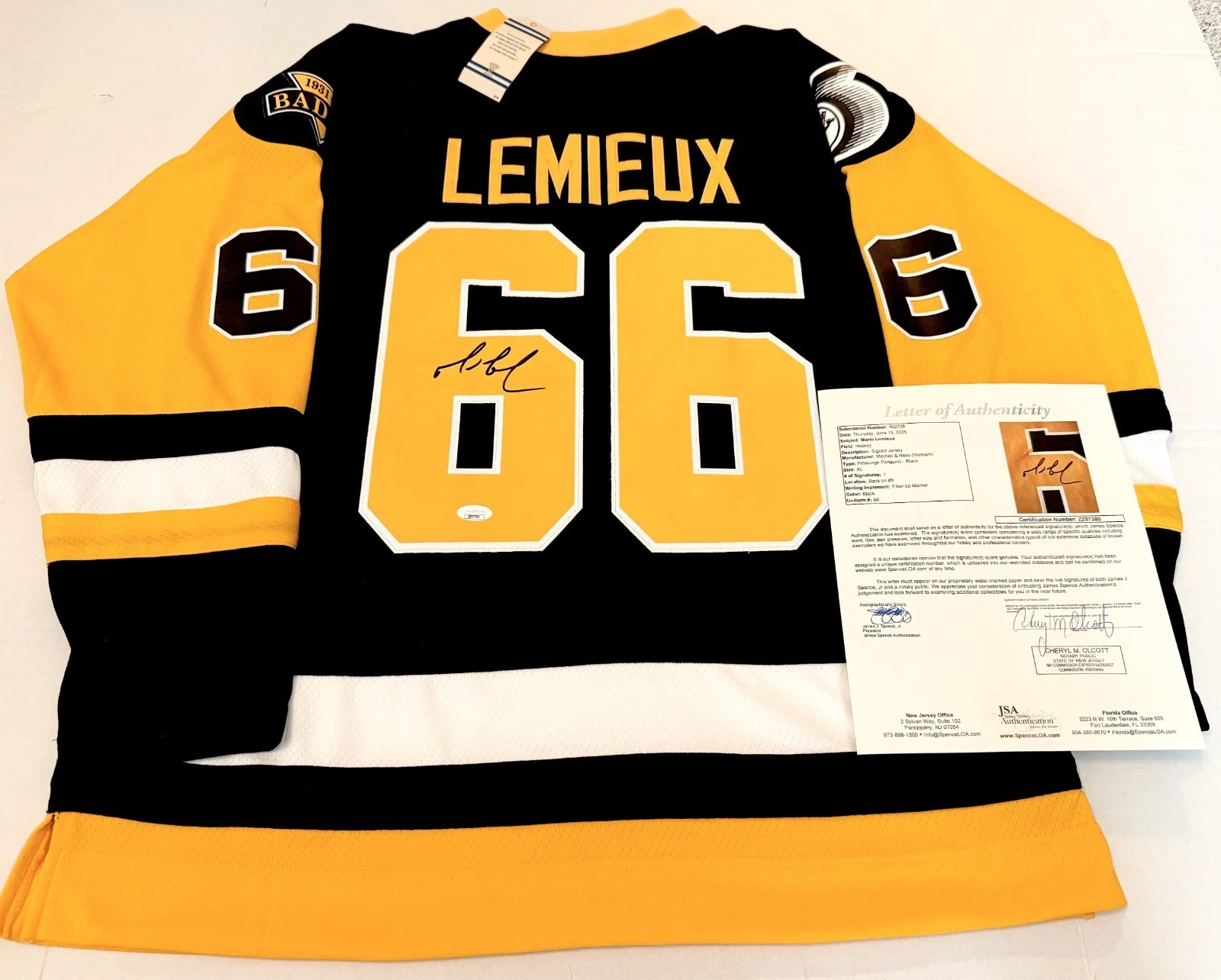 Mario Lemieux signed Pittsburgh Penguins Mitchell & Ness 1992 Cup jersey JSA LOA