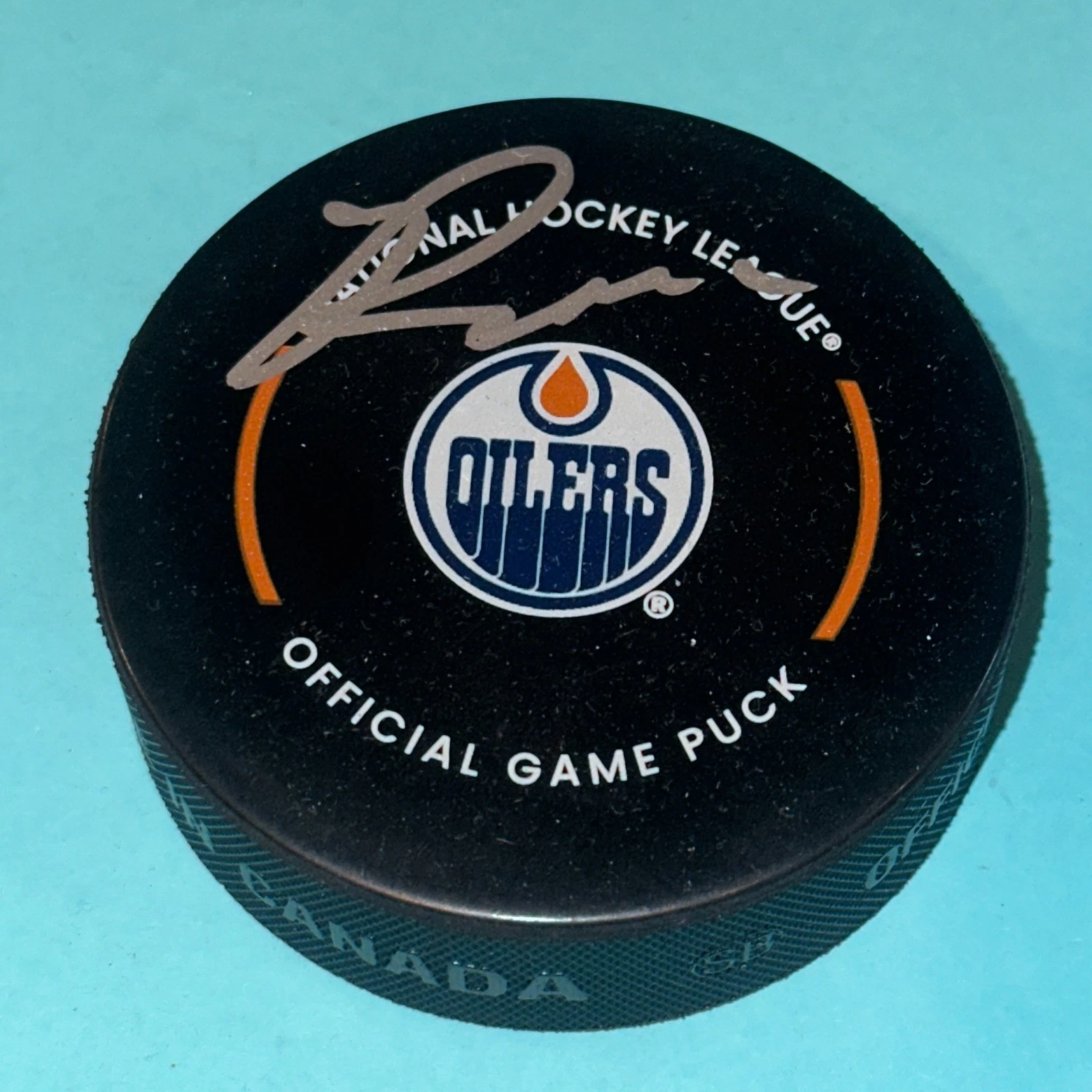RYAN NUGENT-HOPKINS Signed Edmonton OILERS Official GAME Puck Beckett Auth (BAS)