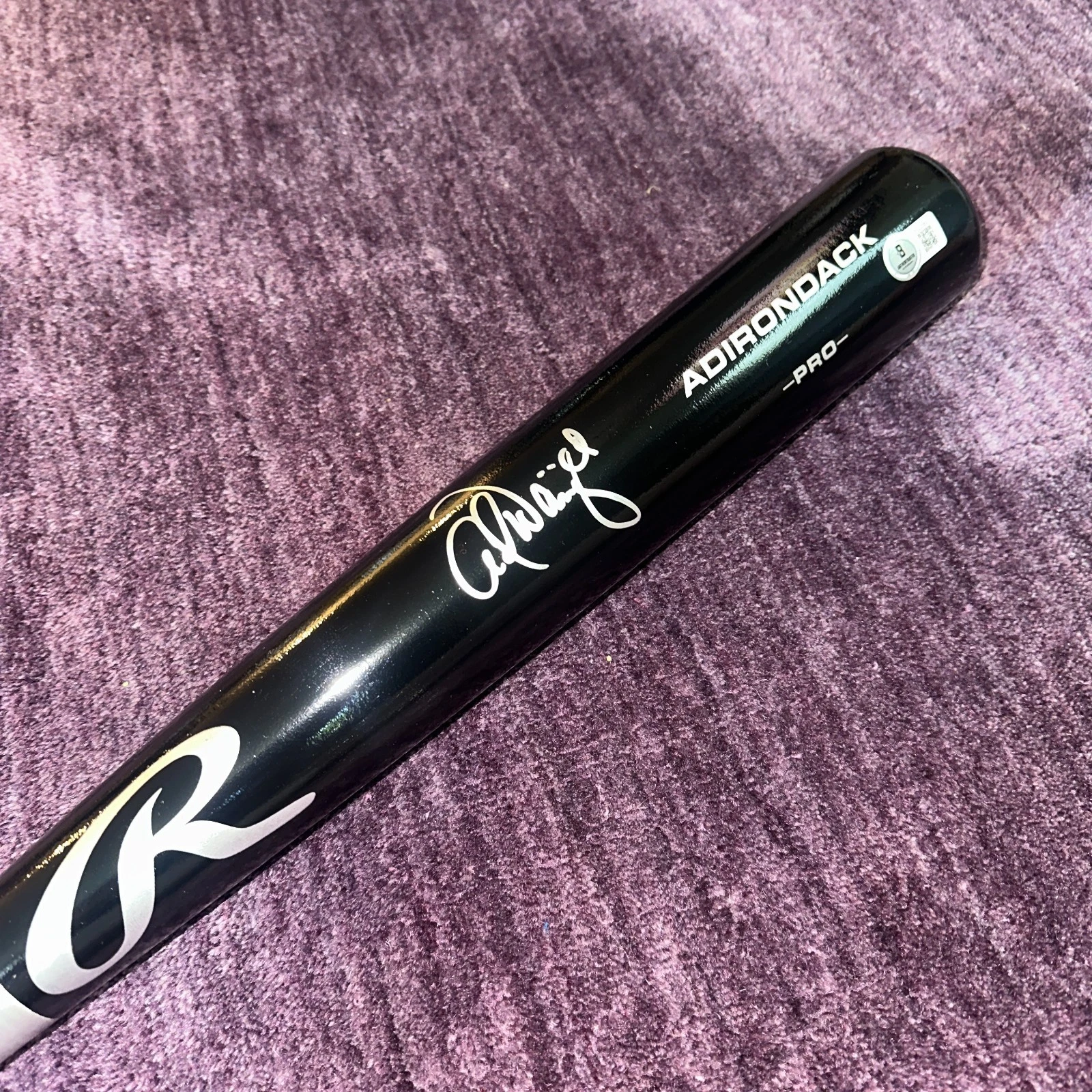 ADAM WAINWRIGHT (St. Louis Cardinals) Signed Black Rawlings BAT Beckett (BAS)