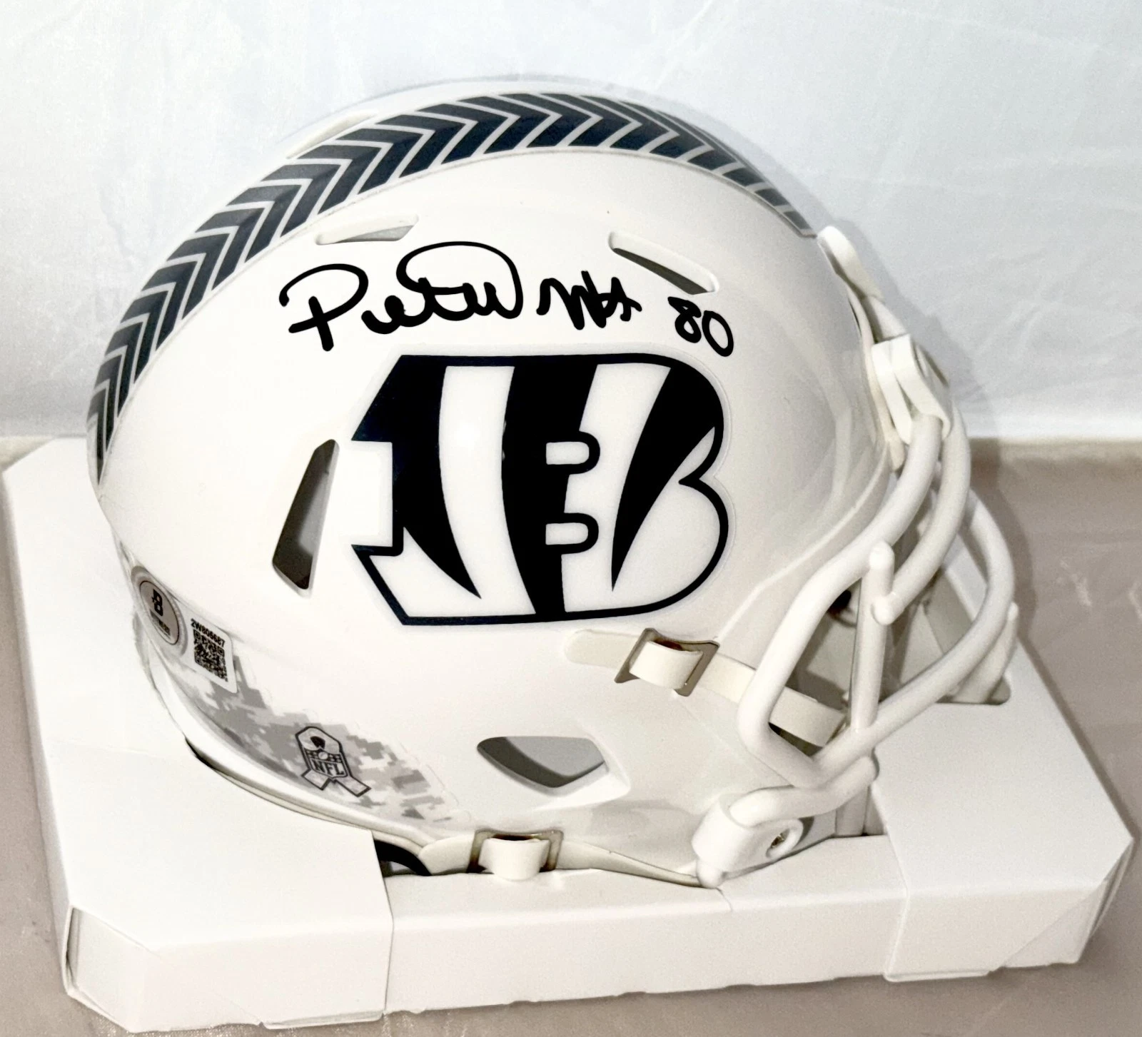 Peter Warrick signed Cincinnati Bengals Salute To Service mini helmet Beckett