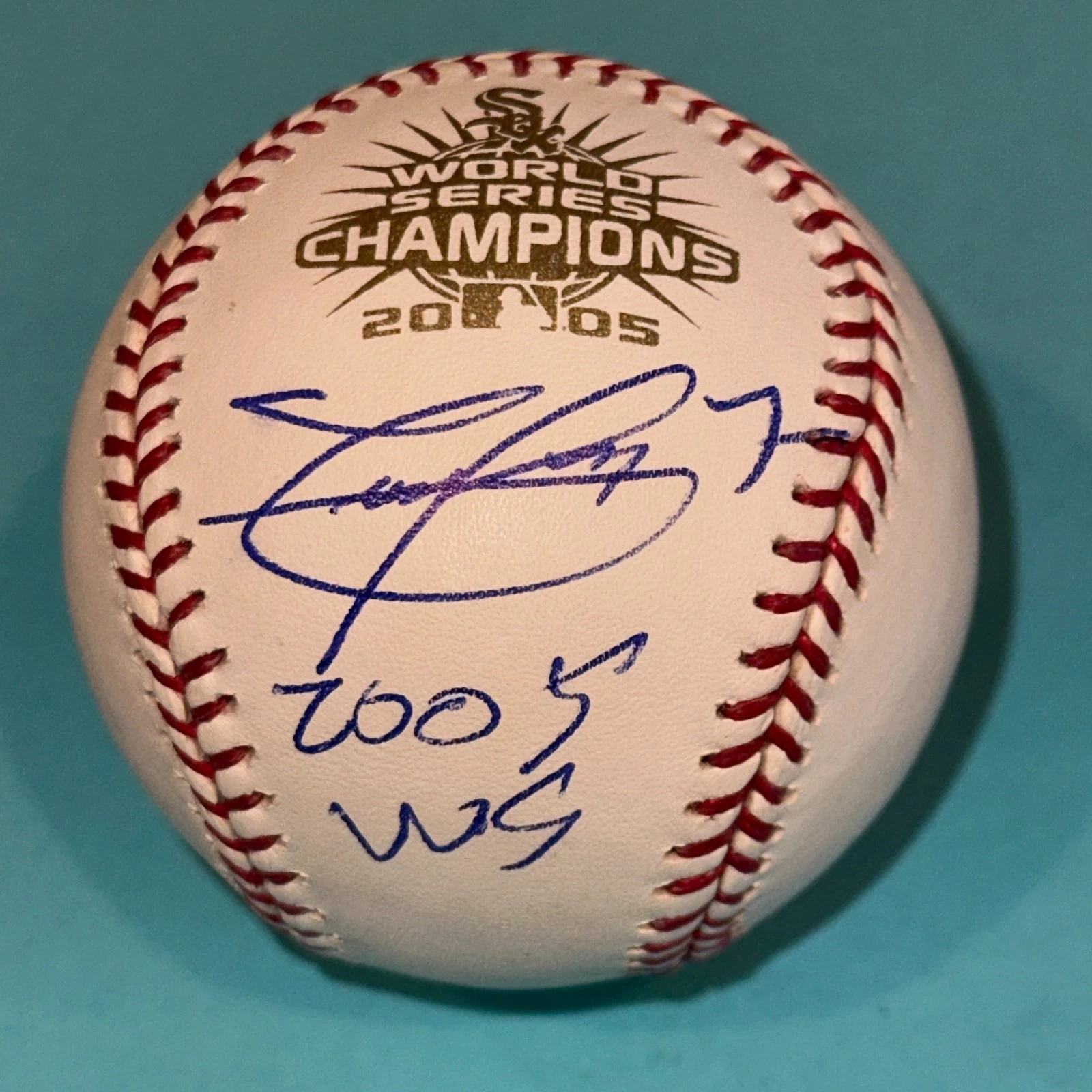 TIMO PEREZ (Sox) Signed Official 2005 WORLD SERIES Baseball Beckett (BAS) w/ INS