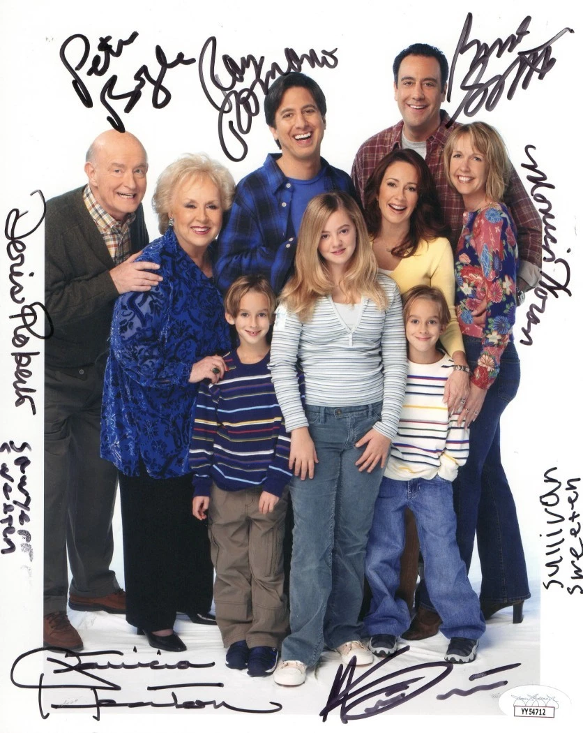 Everybody Loves Raymond Cast Signed Autographed 8X10 Photo Romano Heaton +7 JSA