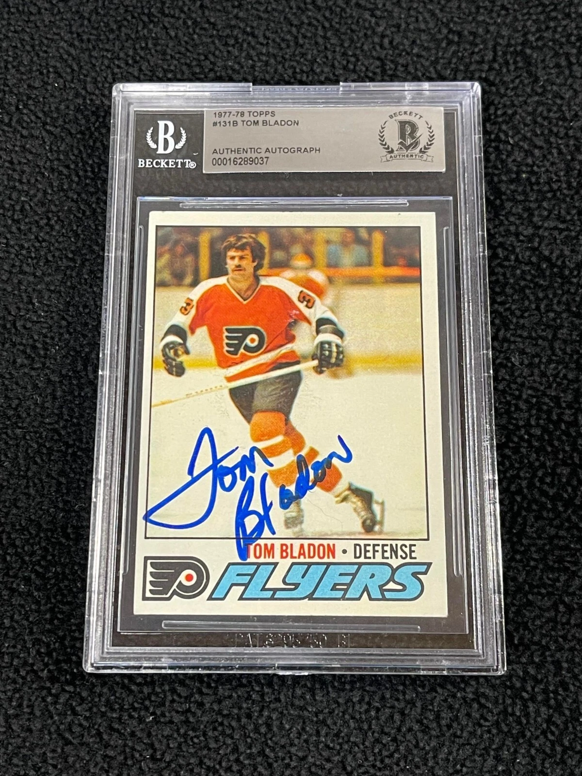 Tom Bladon Signed 1977-78 Topps Hockey Card #131 Beckett Encapsulated