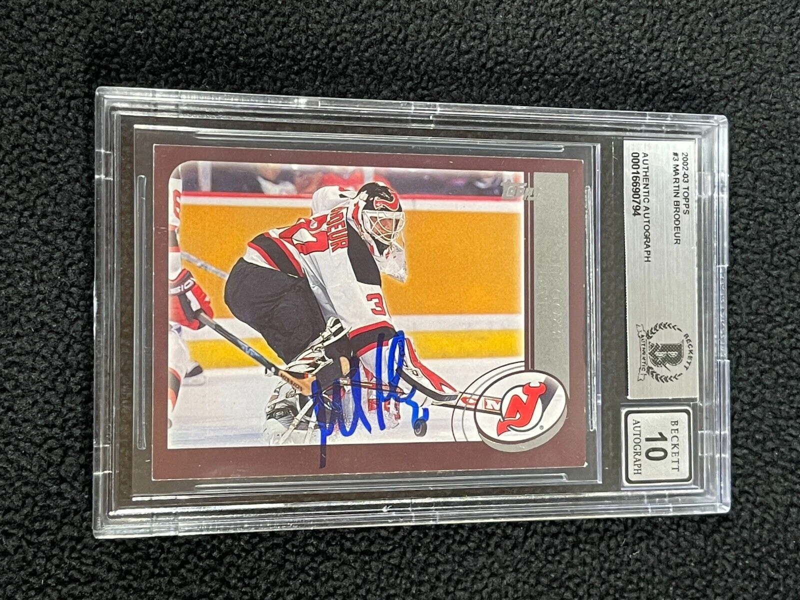 Martin Brodeur Signed 2007-08 Topps Card #3 Beckett Certified Auto Grade 10