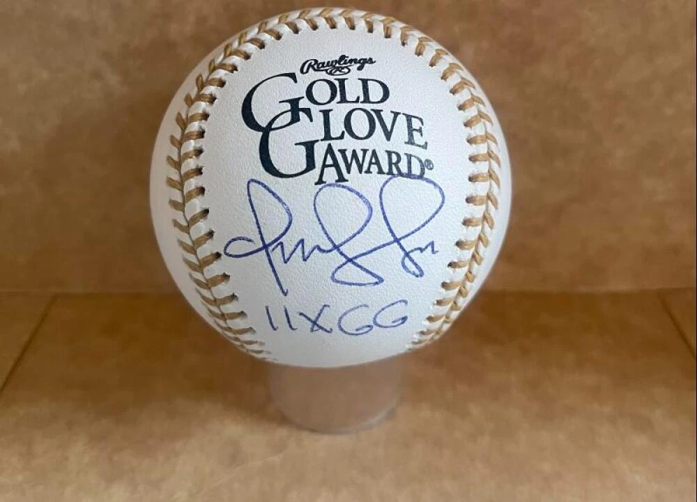 OMAR VIZQUEL INDIANS 11X GG SIGNED AUTOGRAPHED GOLD GLOVE AWARD BASEBALL BECKETT