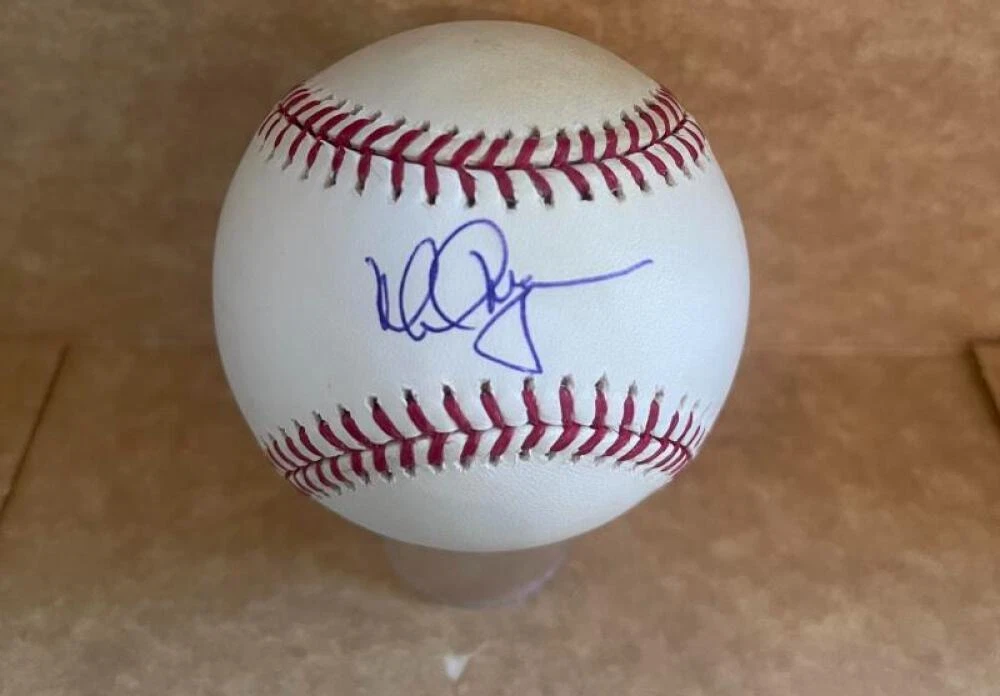 MARK MCGWIRE REDS/A'S  SIGNED AUTOGRAPHED M.L. BASEBALL BECKETT AUTH