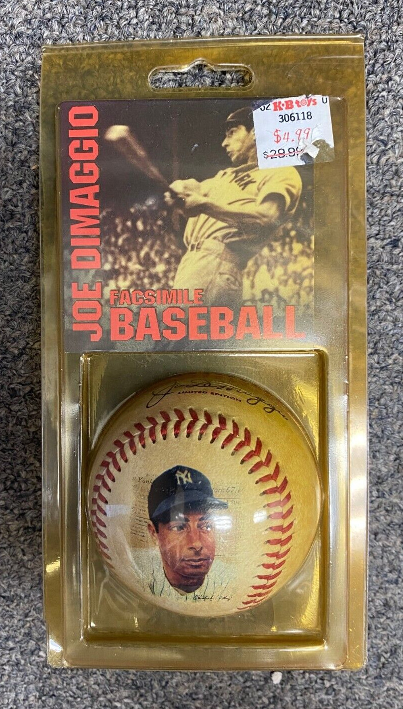 JOE DIMAGGIO NY YANKEES COLLECTIBLE FACSIMILE BASEBALL ORIGINAL PACKAGE RARE *