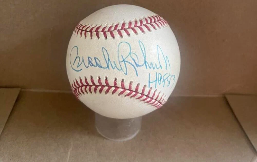 BROOKS ROBINSON ORIOLES HOF 83  SIGNED AUTO VINTAGE A.L. BASEBALL BECKETT AUTH