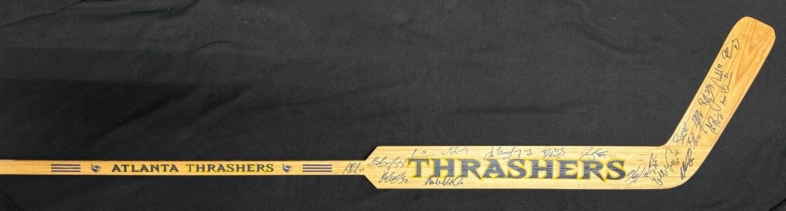2007/08 Atlanta Thrashers Team Signed Souvenir Hockey Goalie Stick JSA COA