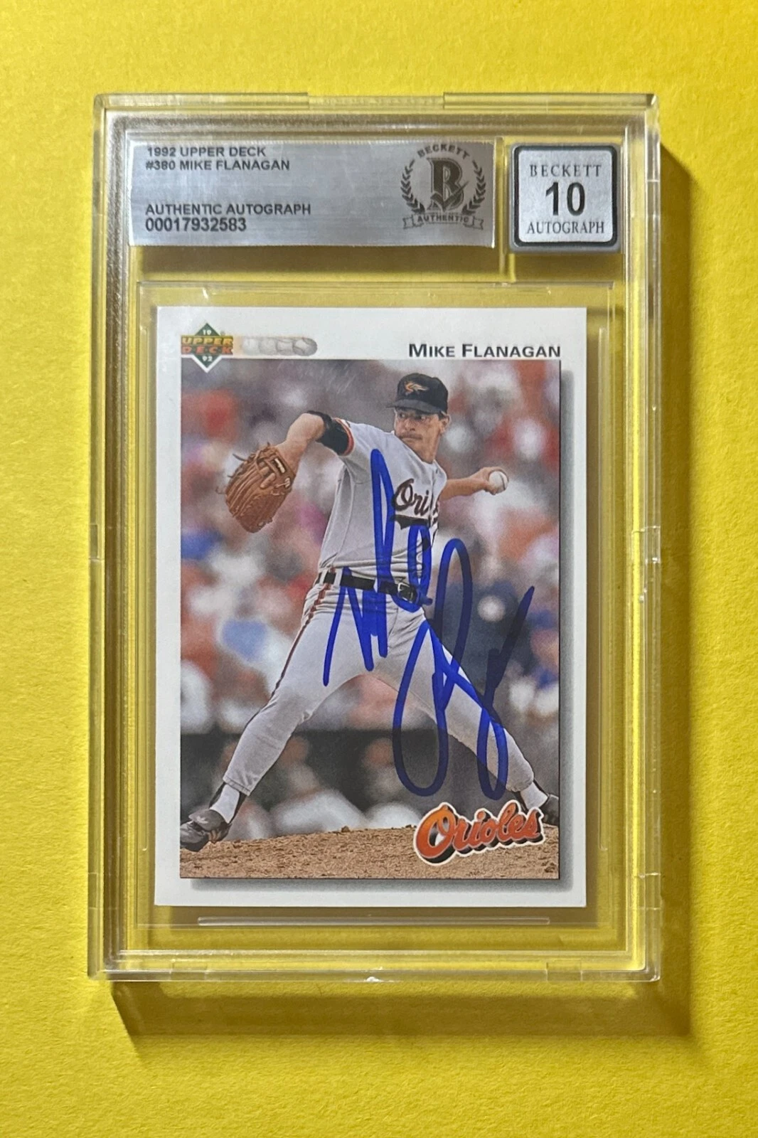 1992 UPPER DECK MIKE FLANAGAN #380 BECKETT AUTHENTIC 10 SIGNED AUTO CARD