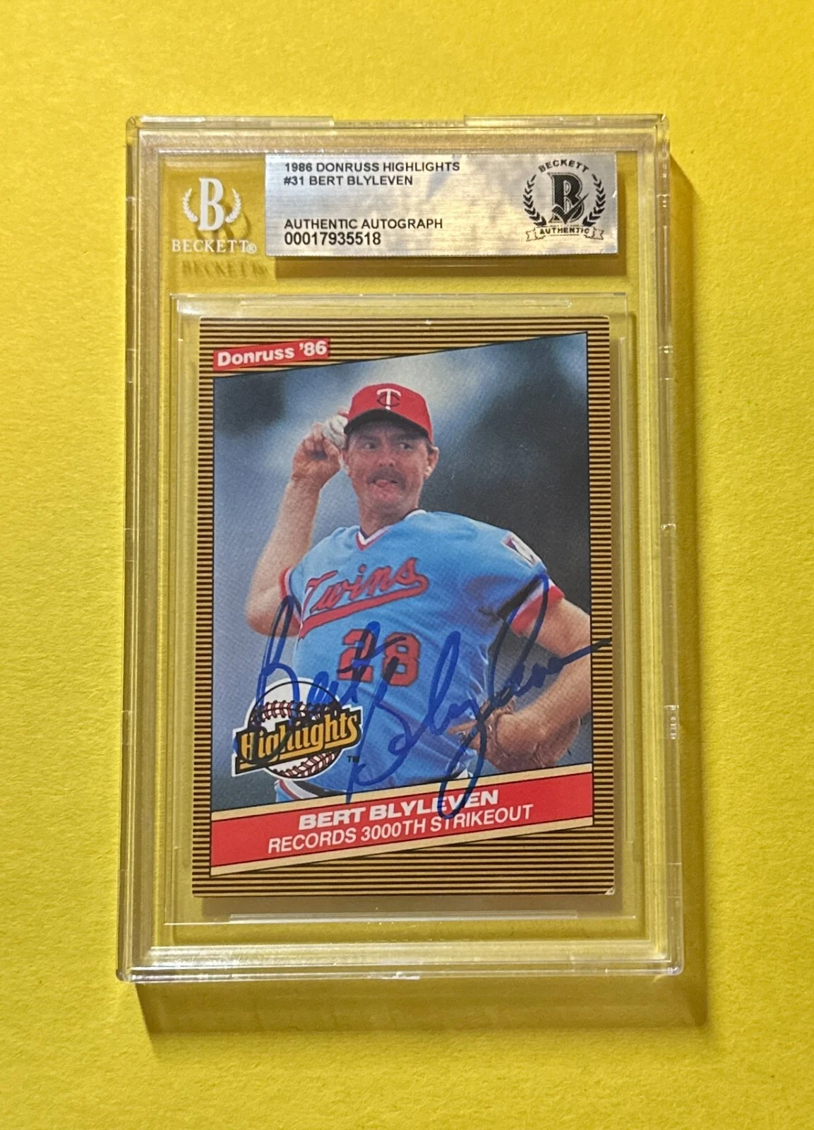 1986 DONRUSS HIGHLIGHTS BERT BLYLEVEN #426 BECKETT AUTHENTIC SIGNED AUTO CARD