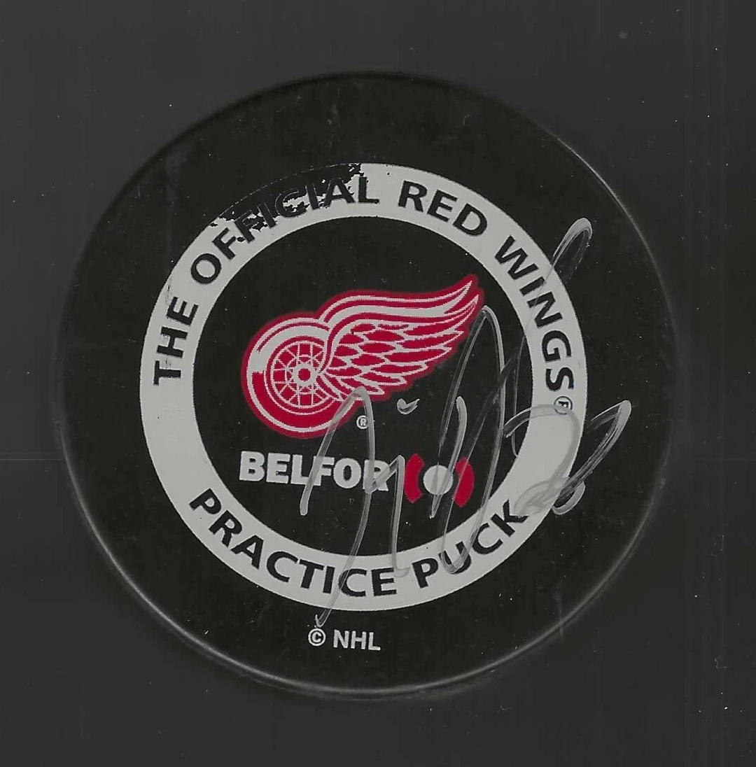 Jimmy Howard Signed Detroit Red Wings Official Practice Puck