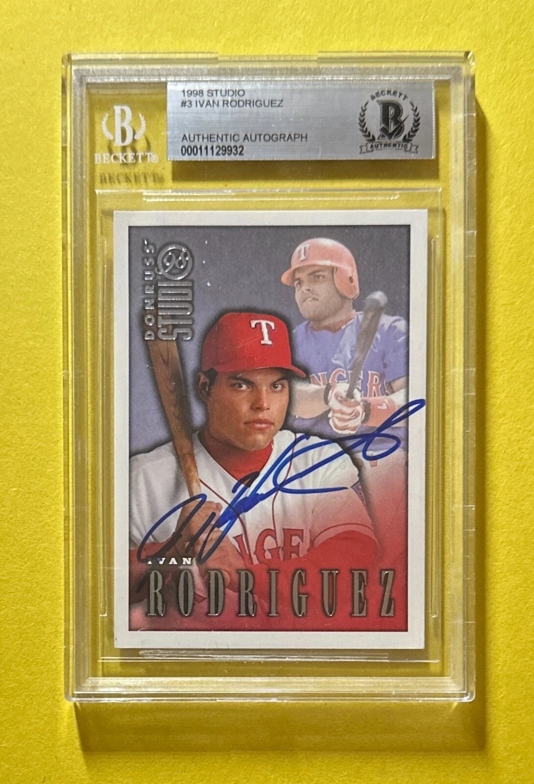 1998 STUDIO IVAN RODRIGUEZ BECKETT AUTHENTIC AUTOGRAPH #3 RANGERS
