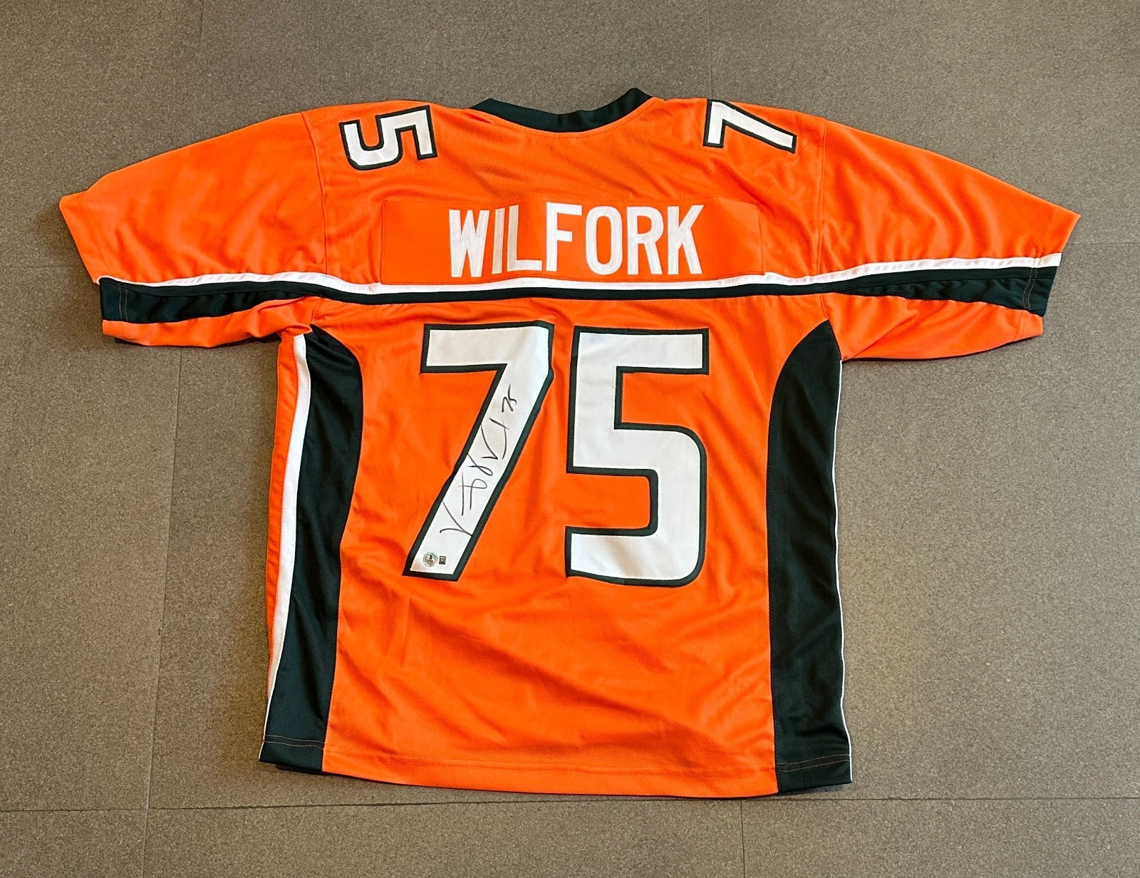 VINCE WILFORK HURRICANES SIGNED AUTOGRAPHED ORANGE JERSEY SZ XL BECKETT