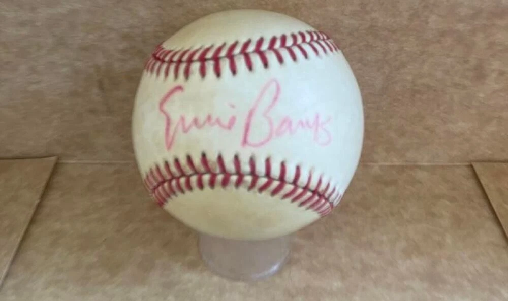 ERNIE BANKS CUBS SIGNED VINTAGE N.L. BASEBALL BECKETT AUTH