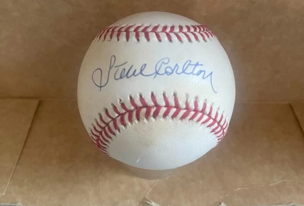 STEVE CARLTON PHILLIES/CARDINALS SIGNED AUTOGRAPHED N.L. BASEBALL BECKETT AUTH