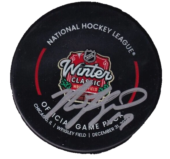 NICK FOLIGNO signed (CHICAGO BLACKHAWKS) 2024 WINTER CLASSIC official game puck