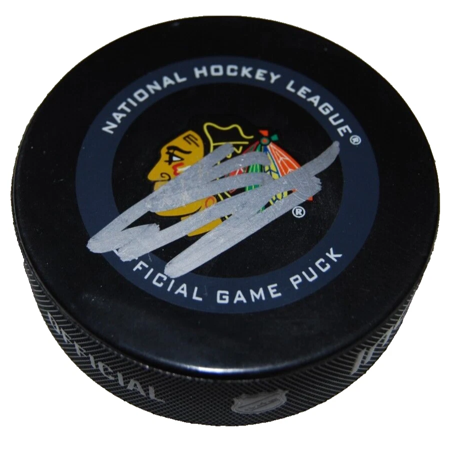 CONNOR BEDARD signed (CHICAGO BLACKHAWKS) Official Game puck BECKETT BAS AE14710