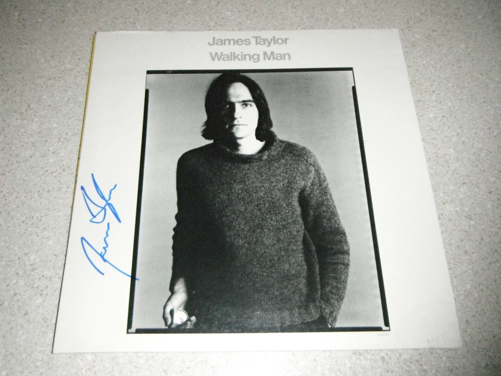 JAMES TAYLOR SIGNED WALKING MAN VINYL ALBUM LEGEND!!