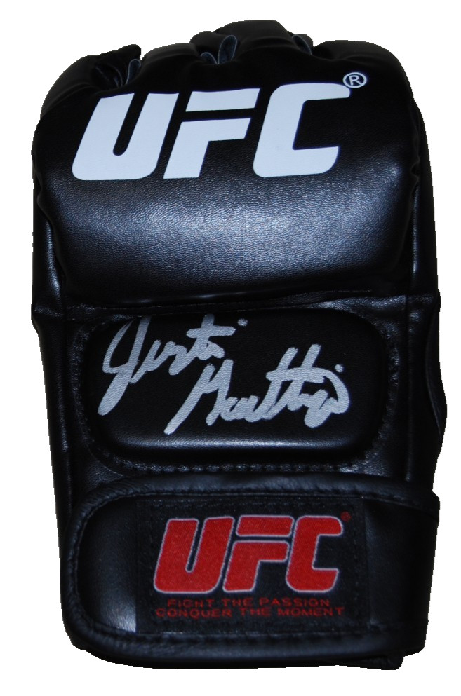 JUSTIN GAETHJE signed (UFC) MMA autographed Fighting glove BECKETT BAS BT78270