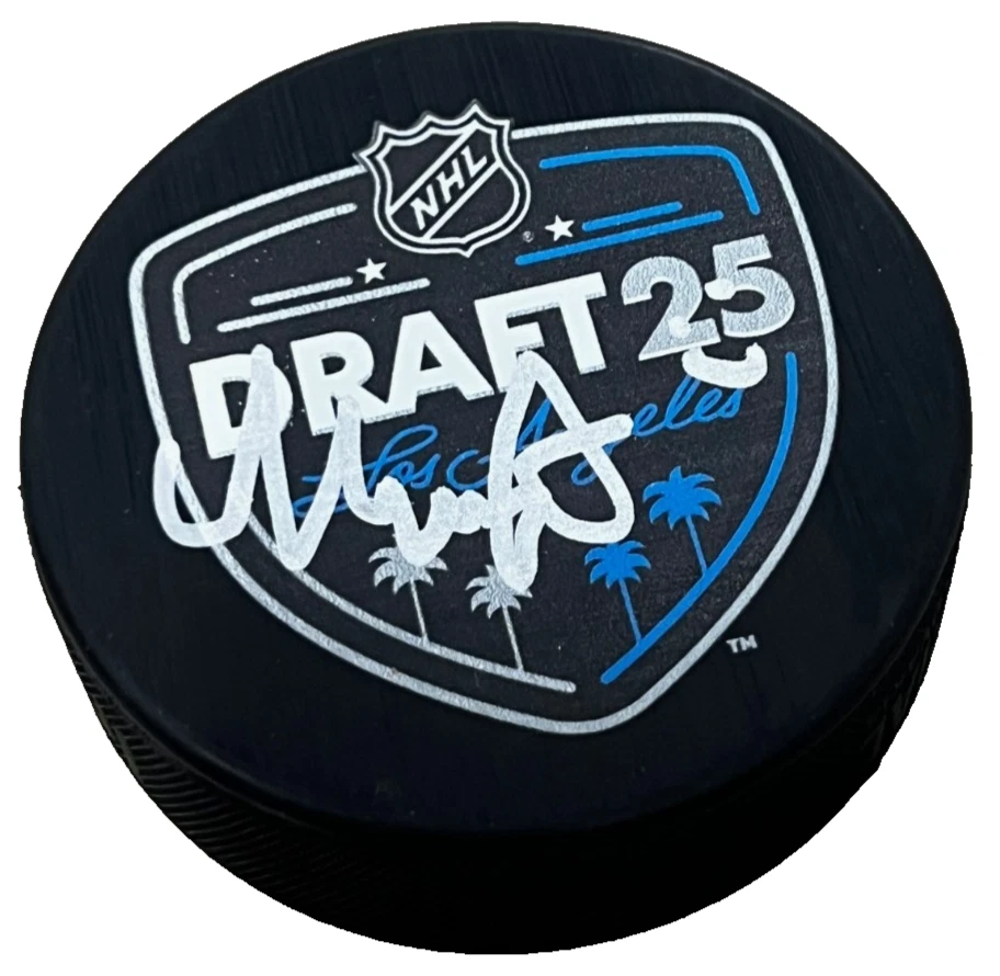 MASON WEST signed (2025 DRAFT) CHICAGO BLACKHAWKS puck BECKETT BT78264