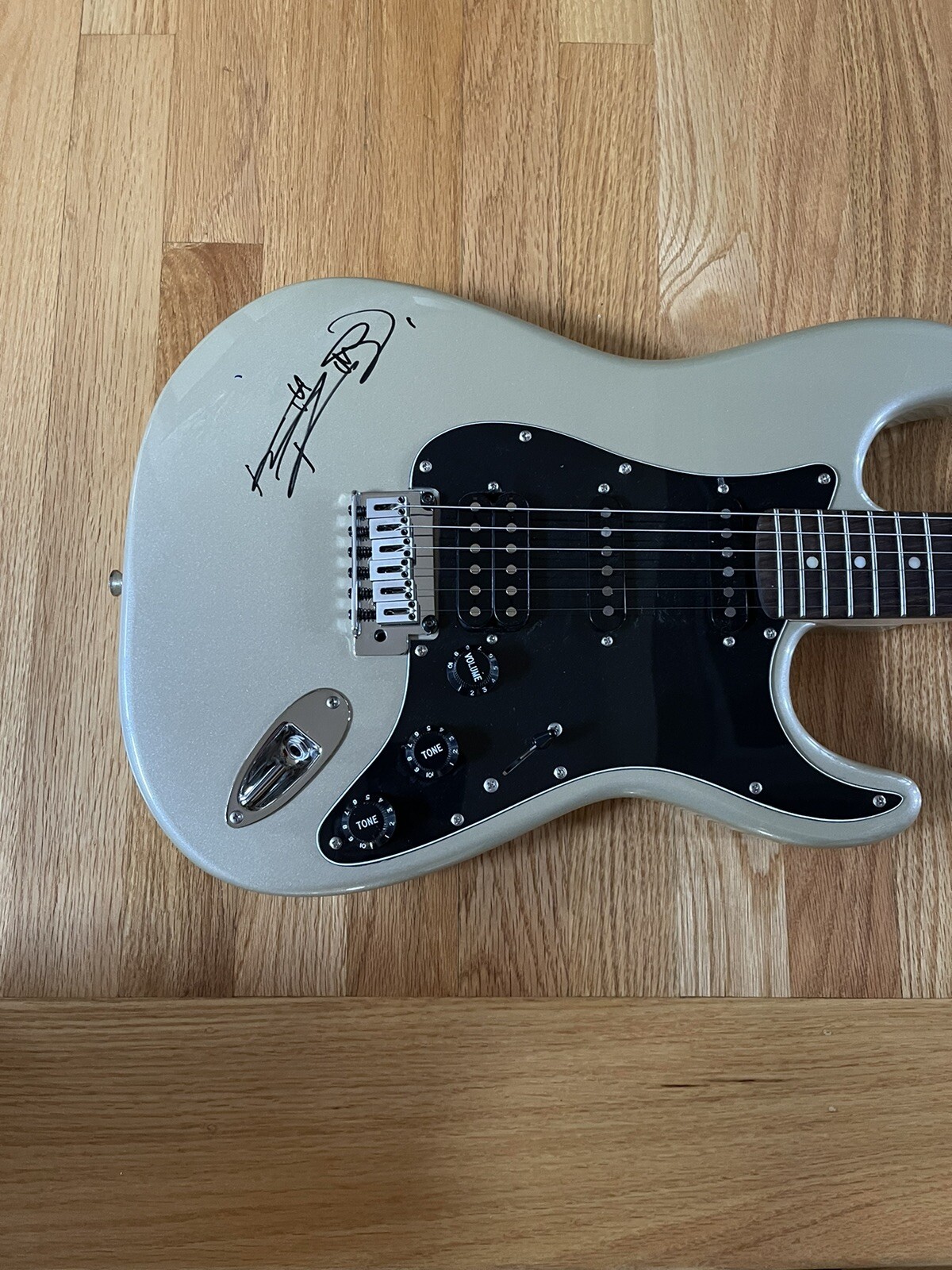 Keith Richards Rolling Stones Signed Fender Squier Strat Guitar On Body JSA