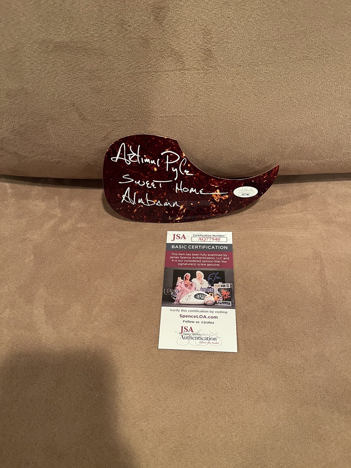 Artimus Pyle Signed Acoustic Pick Guard JSA Lynyrd Skynyrd Sweet Home Alabama