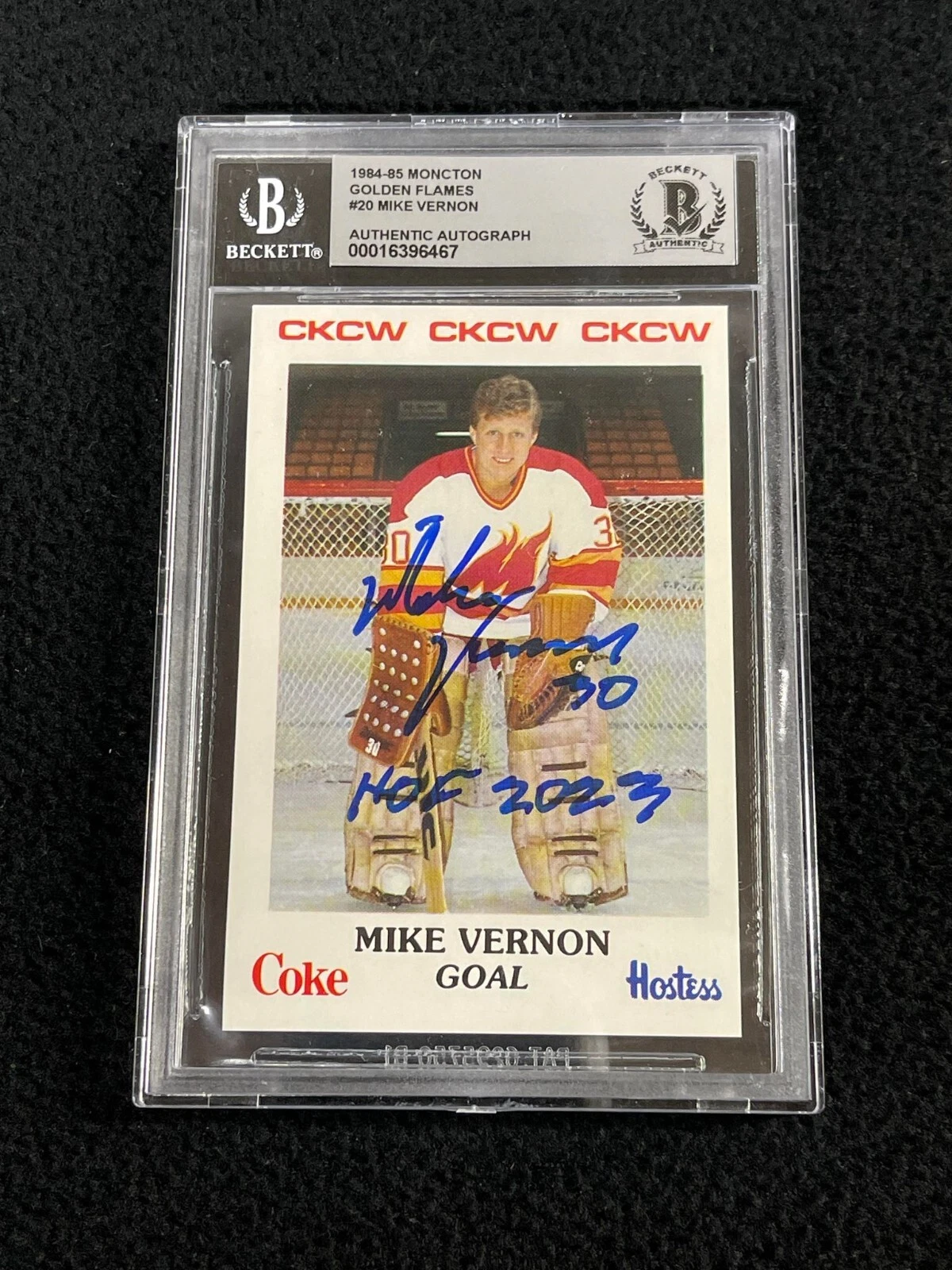 Mike Vernon Signed 1984-85 Moncton Golden Flames Pre-Rookie Card #20 Beckett