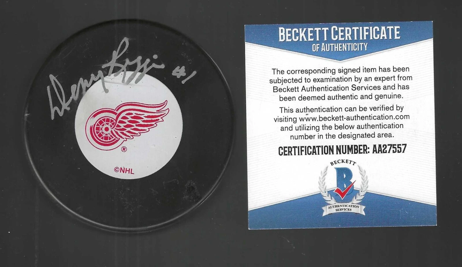 Dennis Riggin Signed Detroit Red Wings Puck Beckett COA