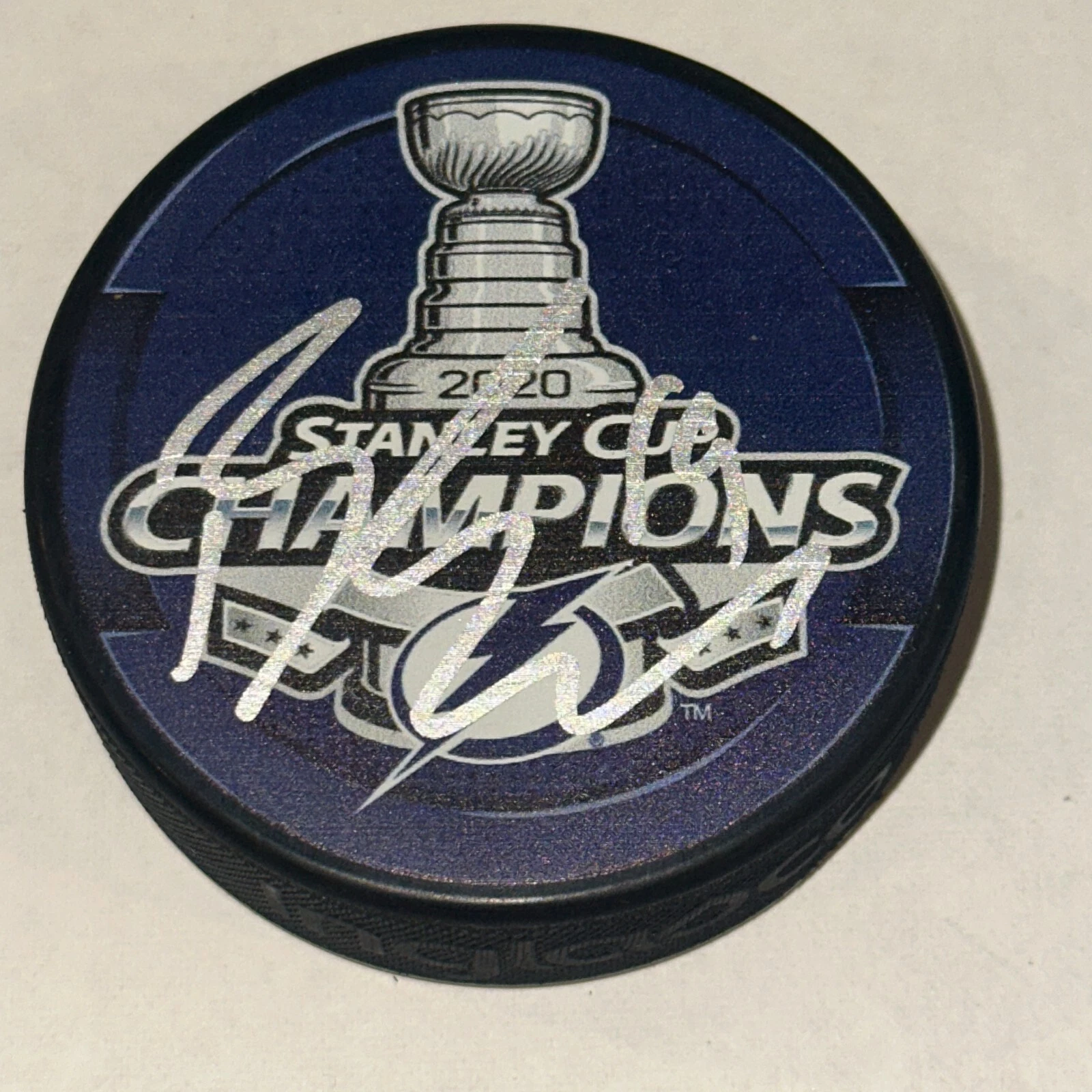 BARCLAY GOODROW Signed Lightning 2020 STANLEY CUP CHAMPS Puck Beckett BAS