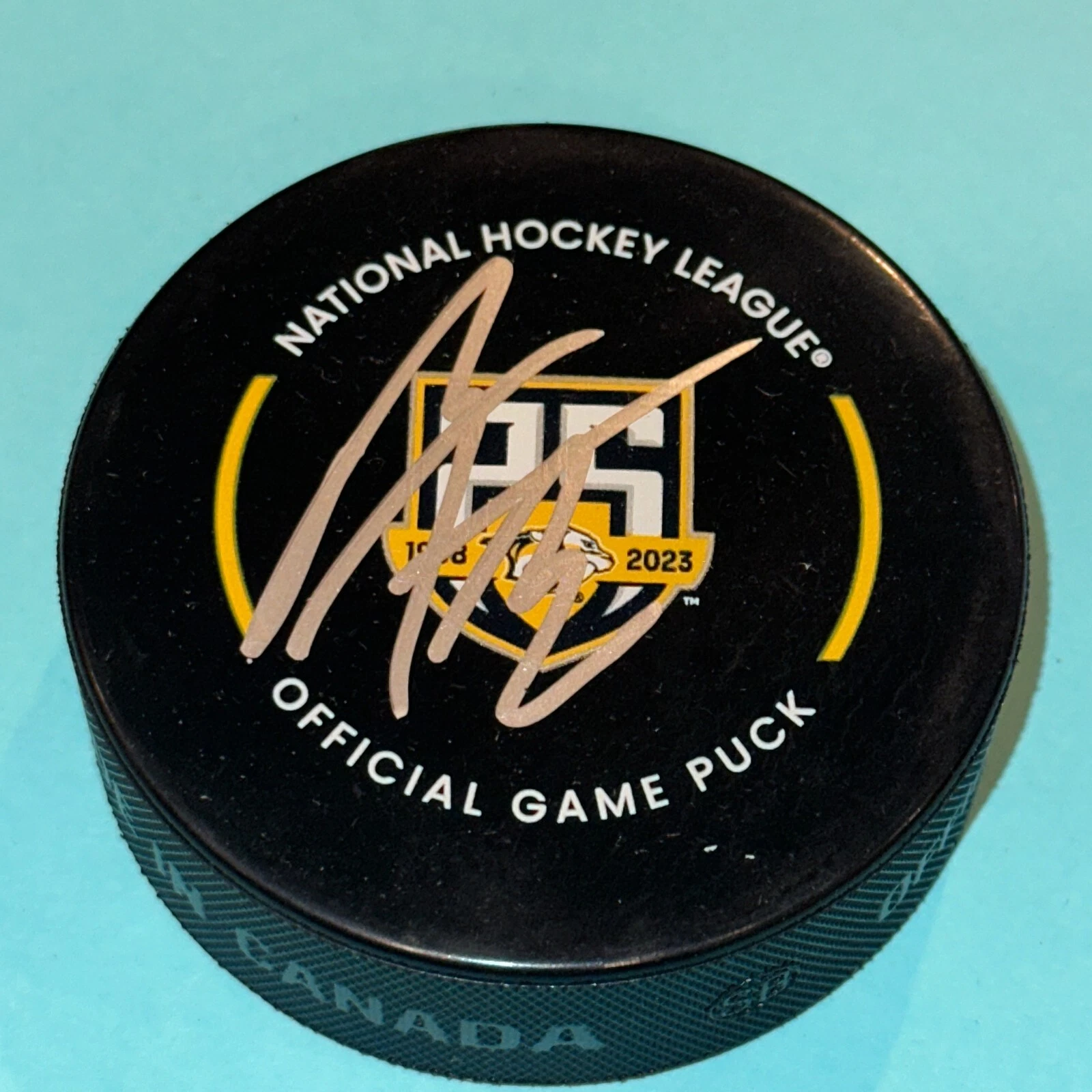 BARRY TROTZ Signed Nashville PREDATORS 25th Ann Official GAME Puck Beckett (BAS)
