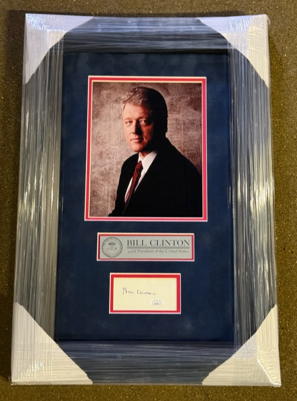 Bill Clinton Signed Framed President Of The United States Cut Showcase JSA COA