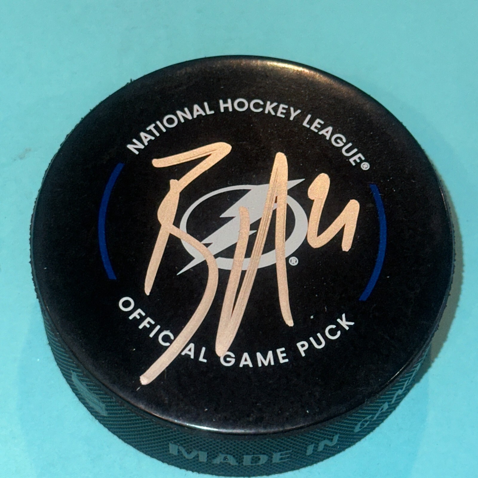 BRAYDEN POINT Signed Tampa Bay LIGHTNING Official GAME Puck Beckett (BAS)