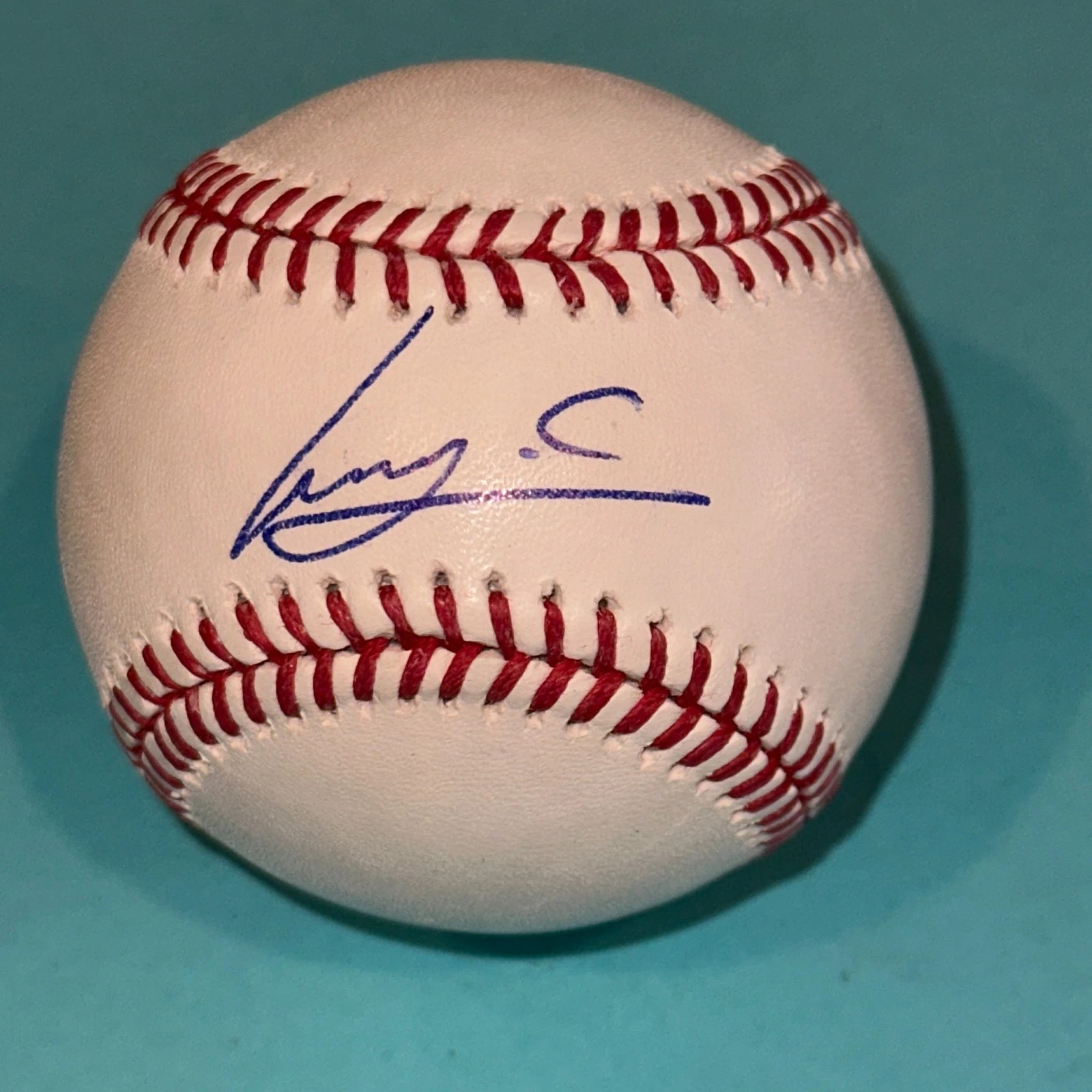 LUIS CASTILLO (Seattle Mariners) Signed Official MLB Baseball Beckett (BAS)
