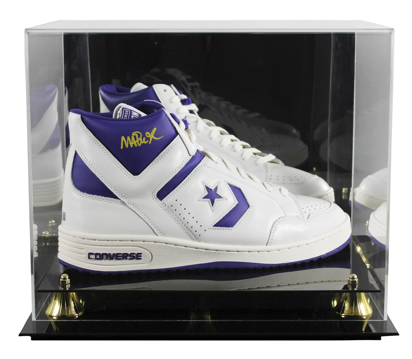 Lakers Magic Johnson Signed Right P&W Converse Weapon Shoe W/ Case BAS Witness 3