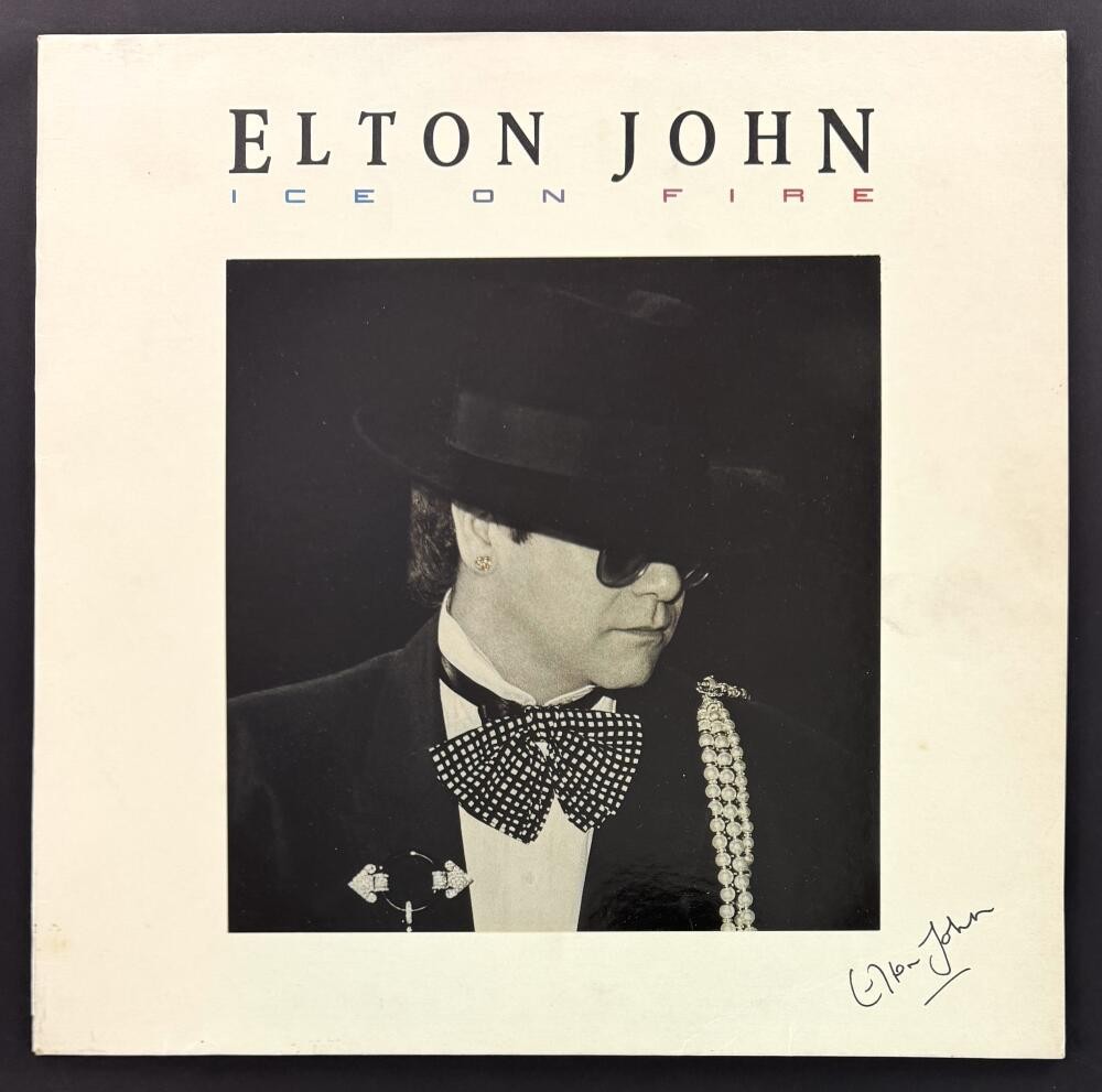 Elton John Signed Autograph Album Vinyl Record w/ Full Vintage Signature JSA COA