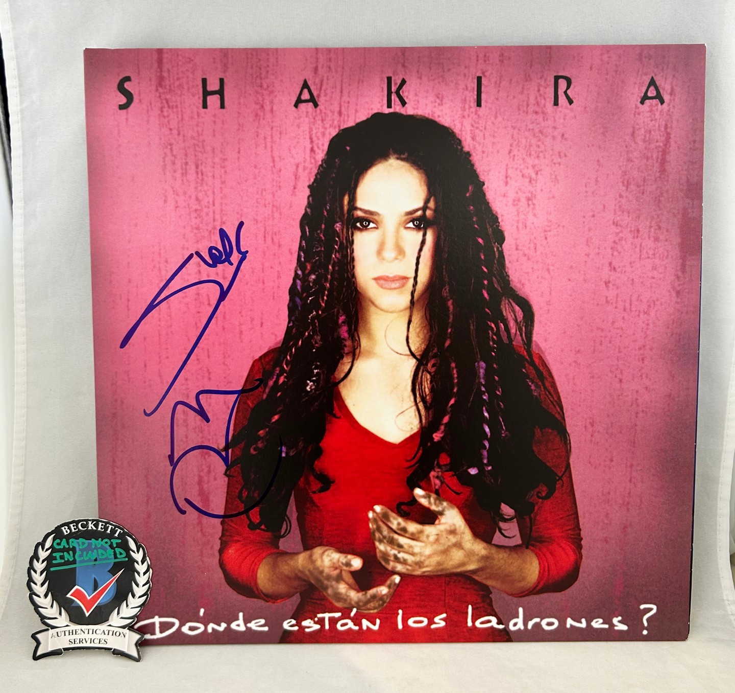 Shakira Signed Vinyl LP Album Donde Estan Los Ladrones Beckett BAS COA