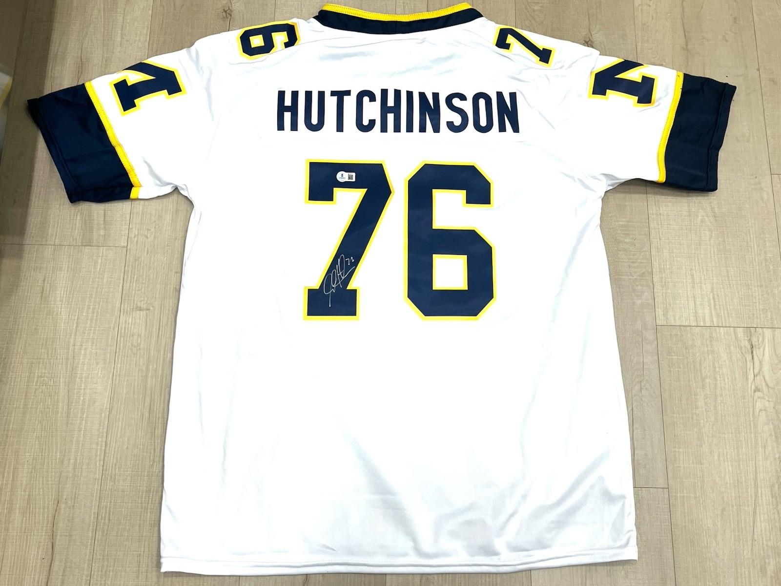 Steve Hutchinson Signed Michigan Wolverines Jersey Seahawks Beckett Cert BAS 2