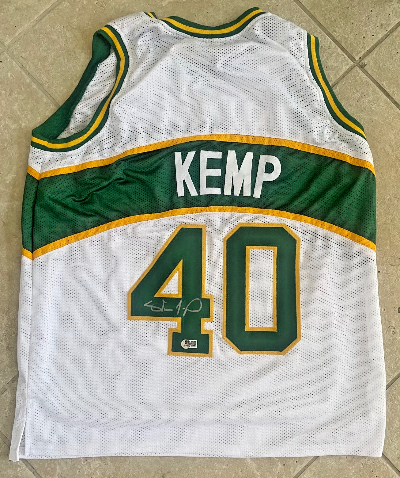 SHAWN KEMP SUPERSONICS SIGNED AUTOGRAPHED JERSEY BECKETT AUTH
