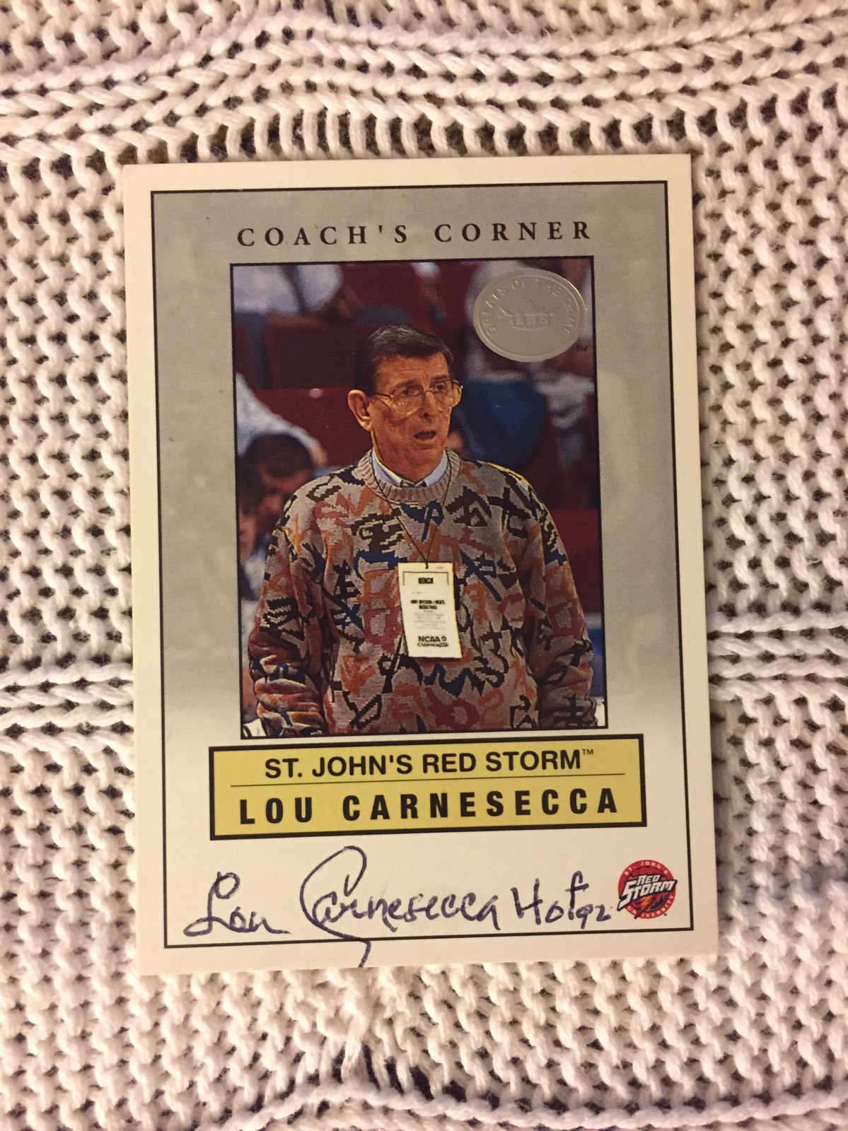 Signed Trading Card Lou Carnesecca Fleer Greats Of The Game