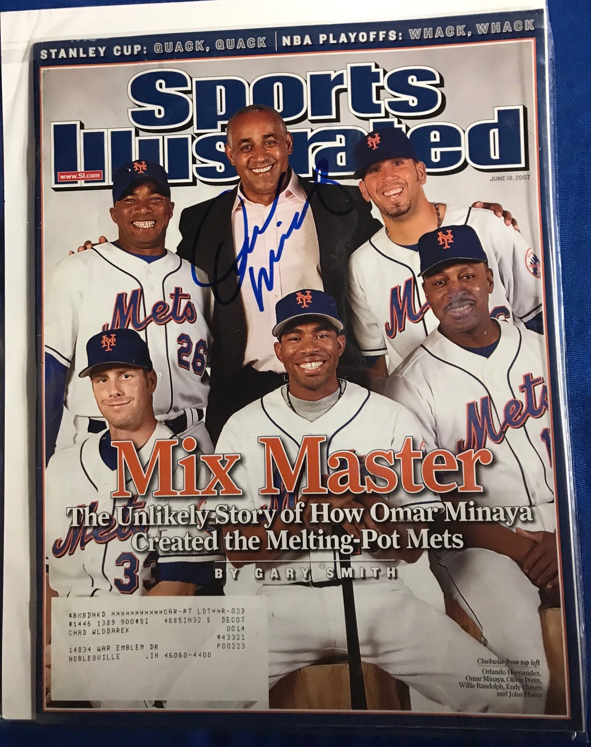 Omar Minaya Signed Sports Illustrated Magazine Autographed