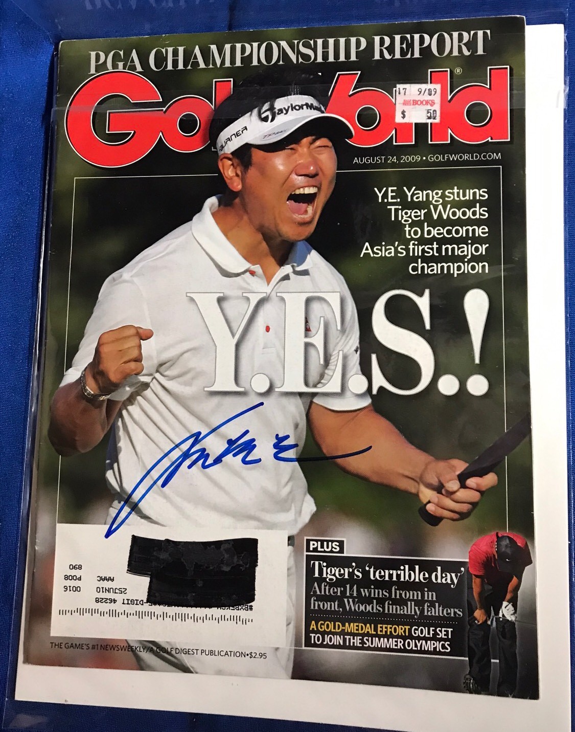 YE YANG AUTOGRAPHED MAGAZINE SIGNED PGA GOLF AUTOGRAPHED PRICING STICKER COLLECTIBLE MEMORABILIA