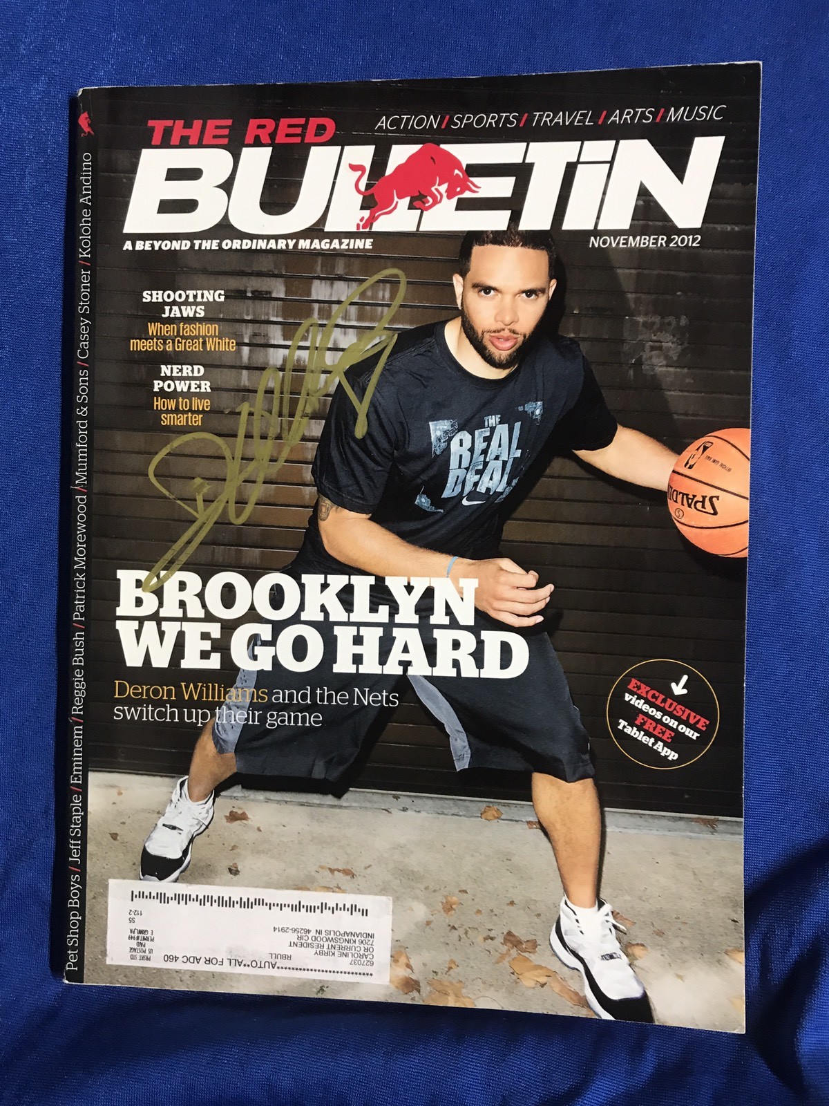 Deron Williams Signed Magazine Autographed Basketball