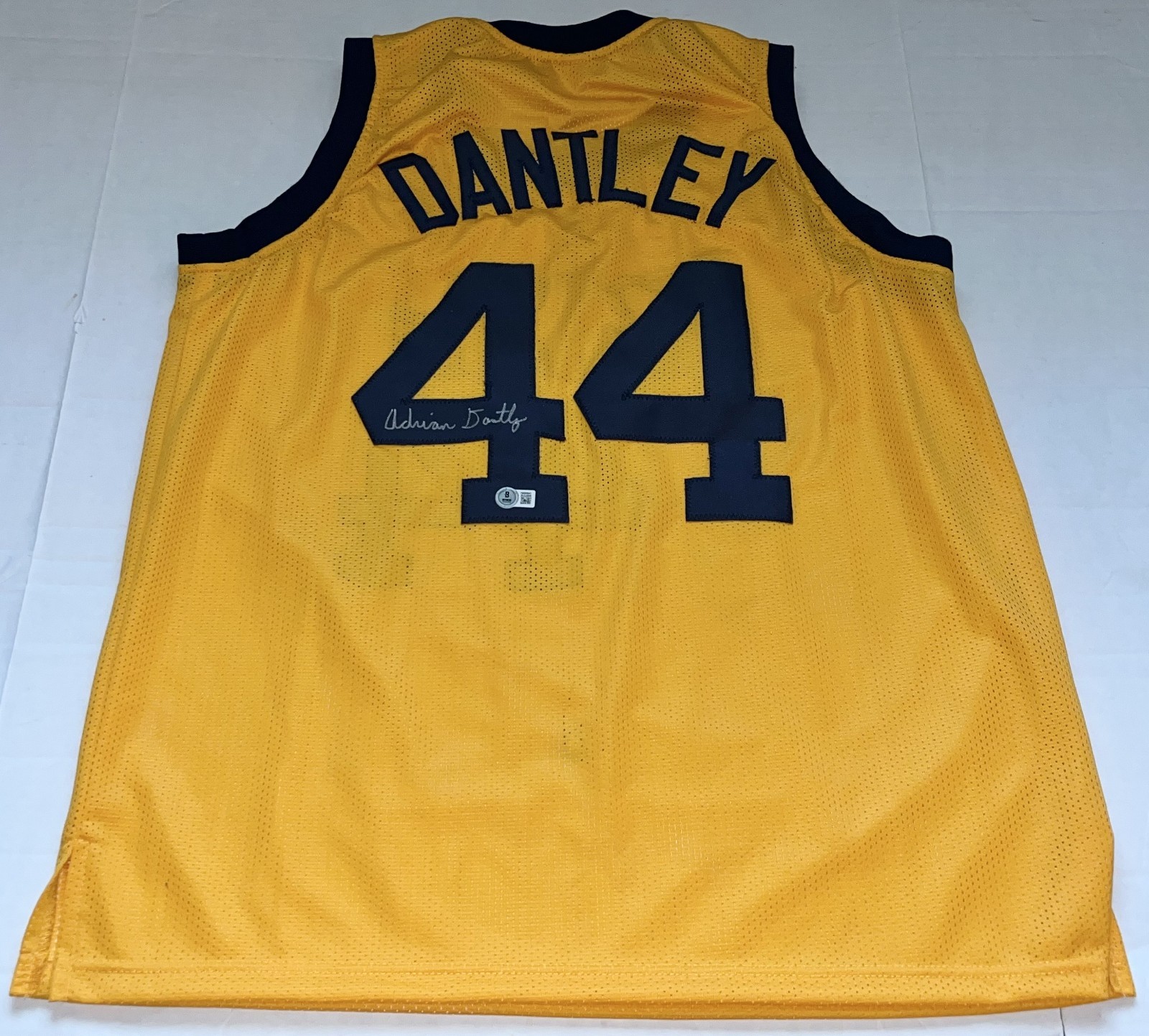 Adrian Dantley Notre Dame Irish signed Custom jersey #2 Beckett Witnessed