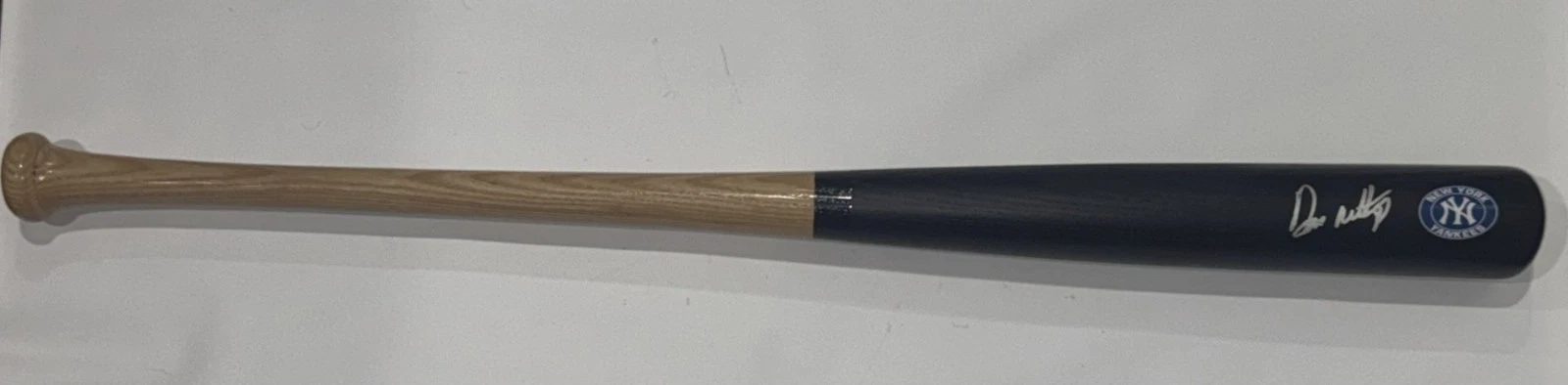 DON MATTINGLY SIGNED FULL SIZE BLACK BAT NEW YORK YANKEES PROOF
