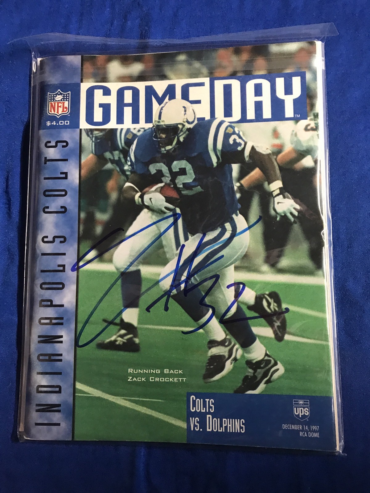 ZACK CROCKETT SIGNED FOOTBALL MAGAZINE AUTOGRAPHED INDIANAPOLIS COLTS PROGRAM COLLECTIBLE MEMORABILIA