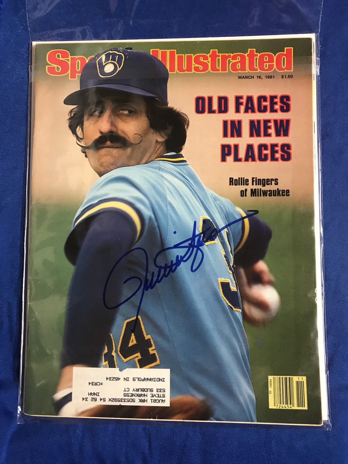 Rollie Fingers Signed Sports Illustrated Magazine Autographed