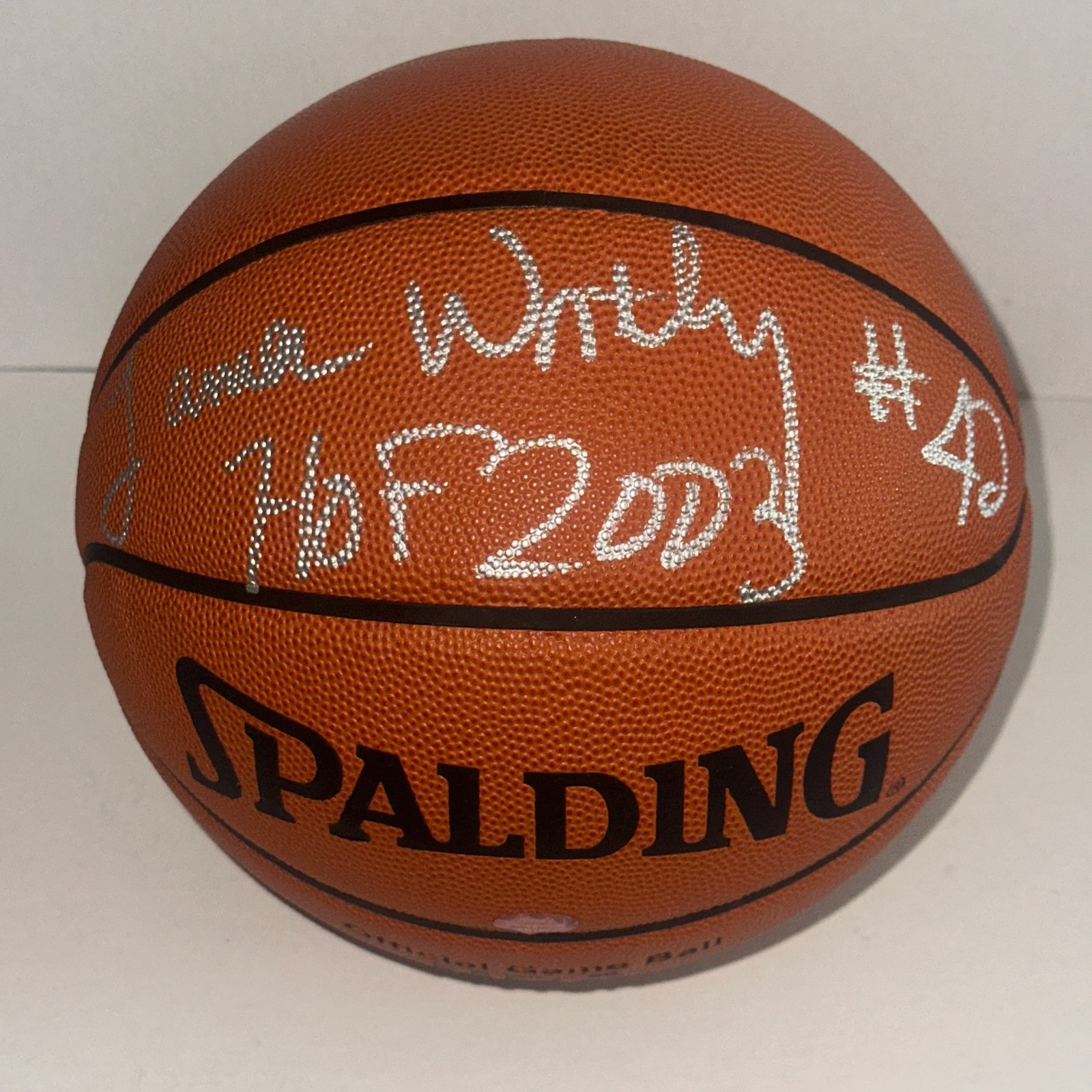 JAMES WORTHY Signed Spalding GAME BASKETBALL (Stern) Beckett (BAS) # & HOF Insc
