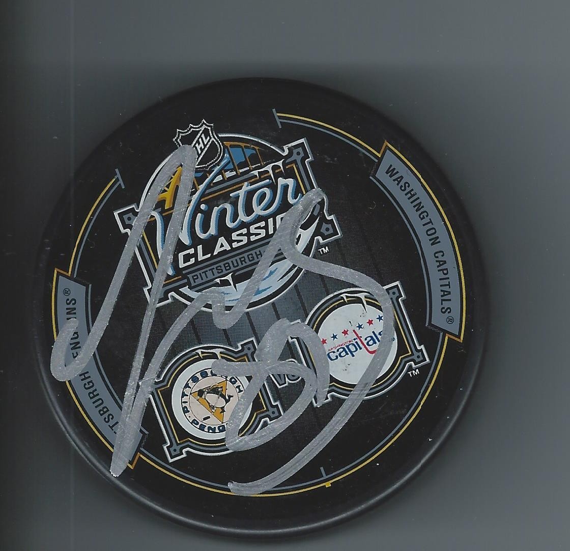 Tyler KENNEDY Signed '11 Winter Classic Puck PENGUINS