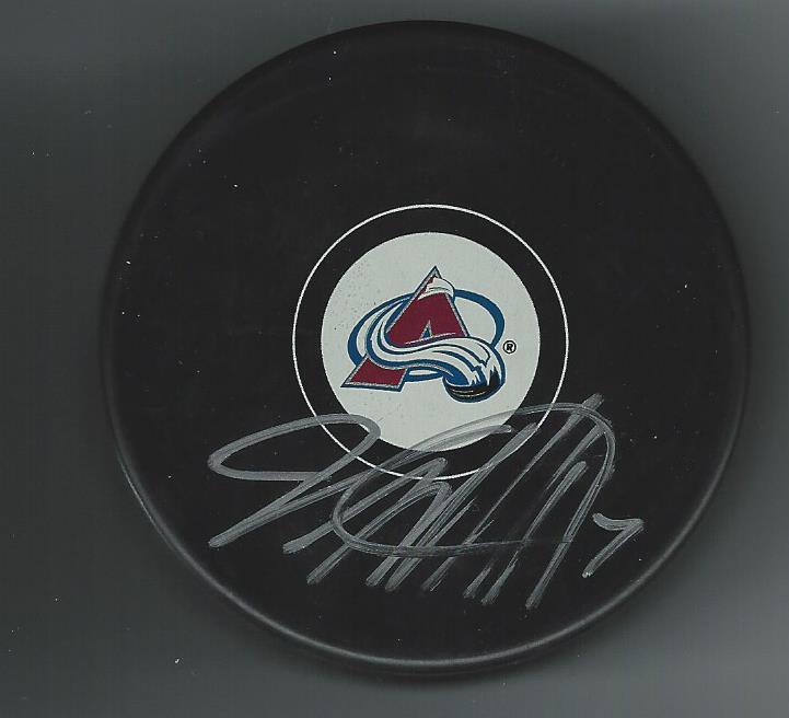 John MITCHELL Signed COLORADO AVALANCHE Puck
